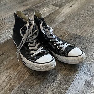 Black womens size 8 1/2 Converse All Stars Chuck Taylors